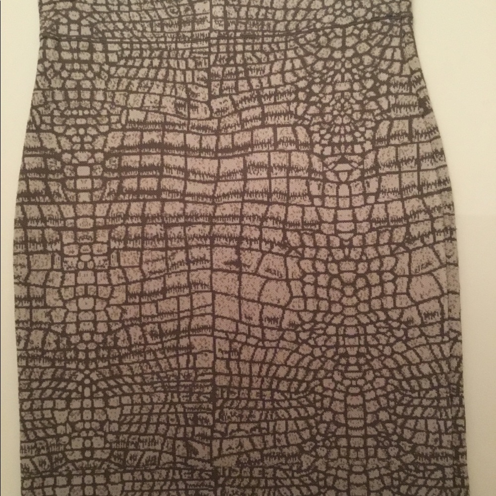 BCBG MAXAZRIA SKIRT